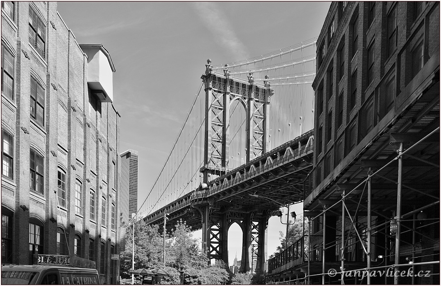 MANHATTAN BRIDGE