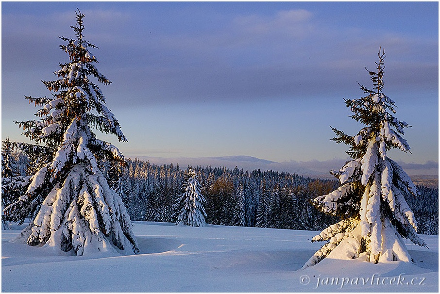 Velký Roklan (1453 m), Malý Roklan (1399 m) ze Zhůří