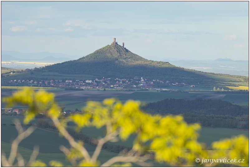 Zřícenina hradu Hazmburk, 418 m